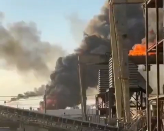 Houthi Strikes Hit Saudi Energy Sites, Wound 73 and Lift Oil Prices